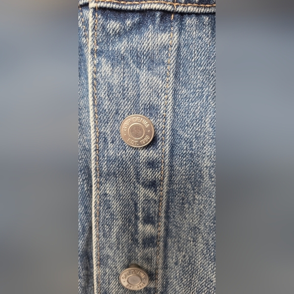 GAP Women's Classic Blue Denim Jean Jacket Sz L petite Nwt Sz Small/ Medium - Picture 8 of 12